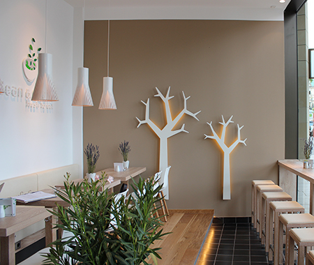 Europapassage Hamburg mit einem Dean & David Restaurant am Jungfernstieg Europapassage Hamburg mit einem Dean & David Restaurant am Jungfernstieg