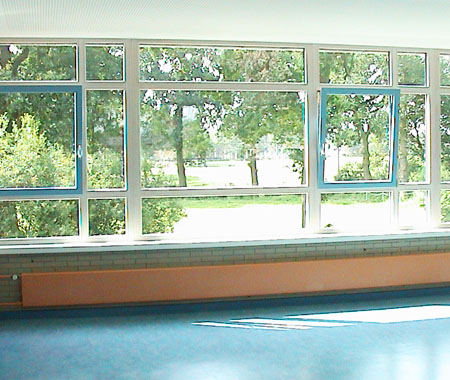 Sanierung einer Grundschule in Hamburg und Neugestaltung der Klassenräume Sanierung einer Grundschule in Hamburg und Neugestaltung der Klassenräume